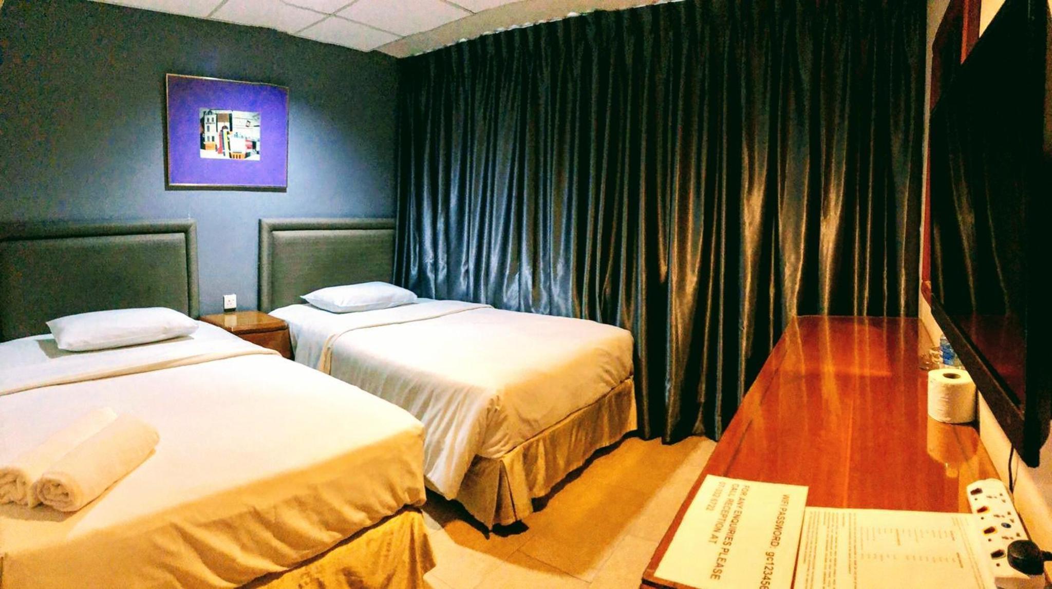 Golden Court Hotel Pelangi 12/15