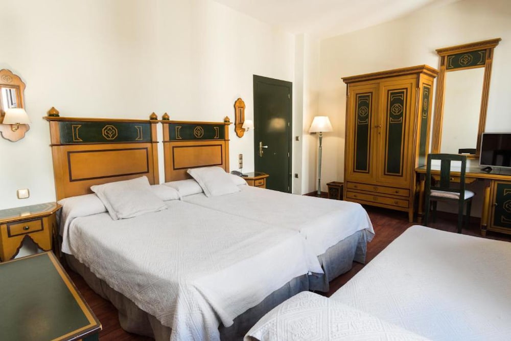 Plaza Nueva Hotel 27/67