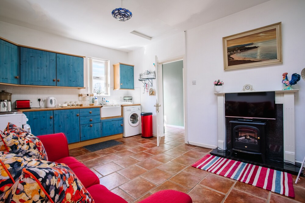 Brookhall Cottages 33/50