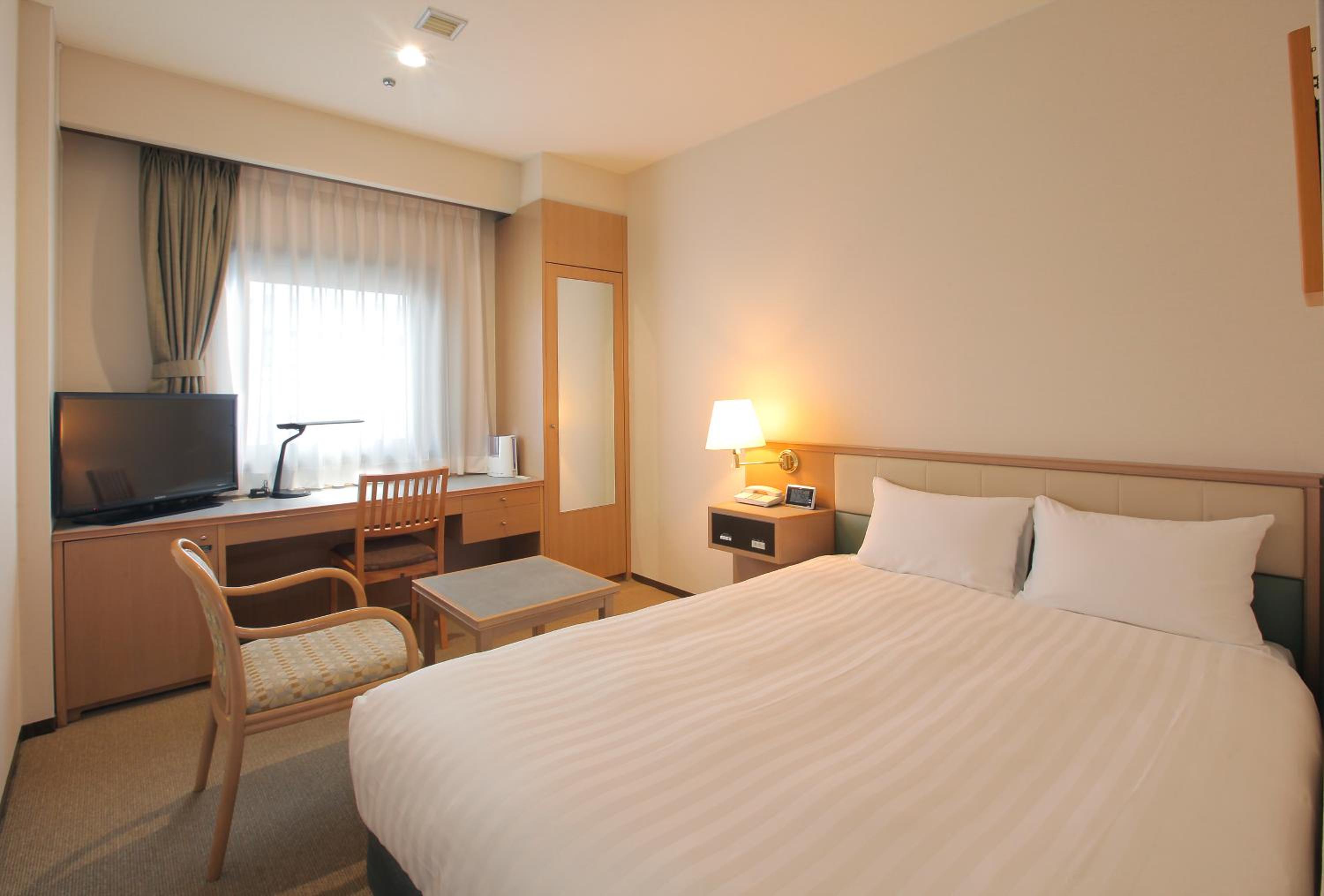 Economy, Double Bed