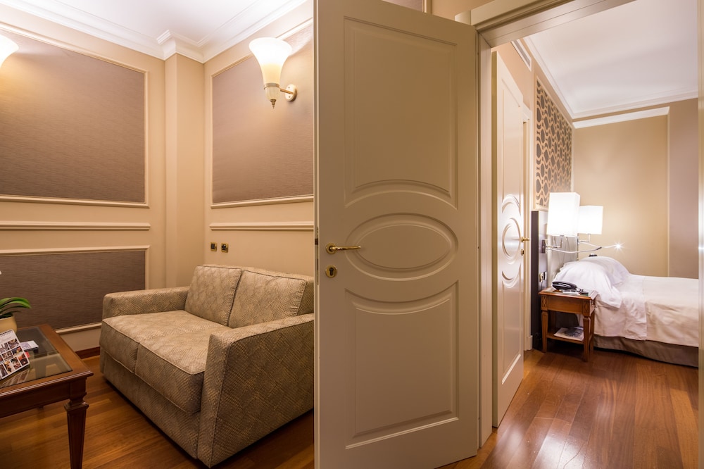 Grand Visconti Palace Hotel 58/75