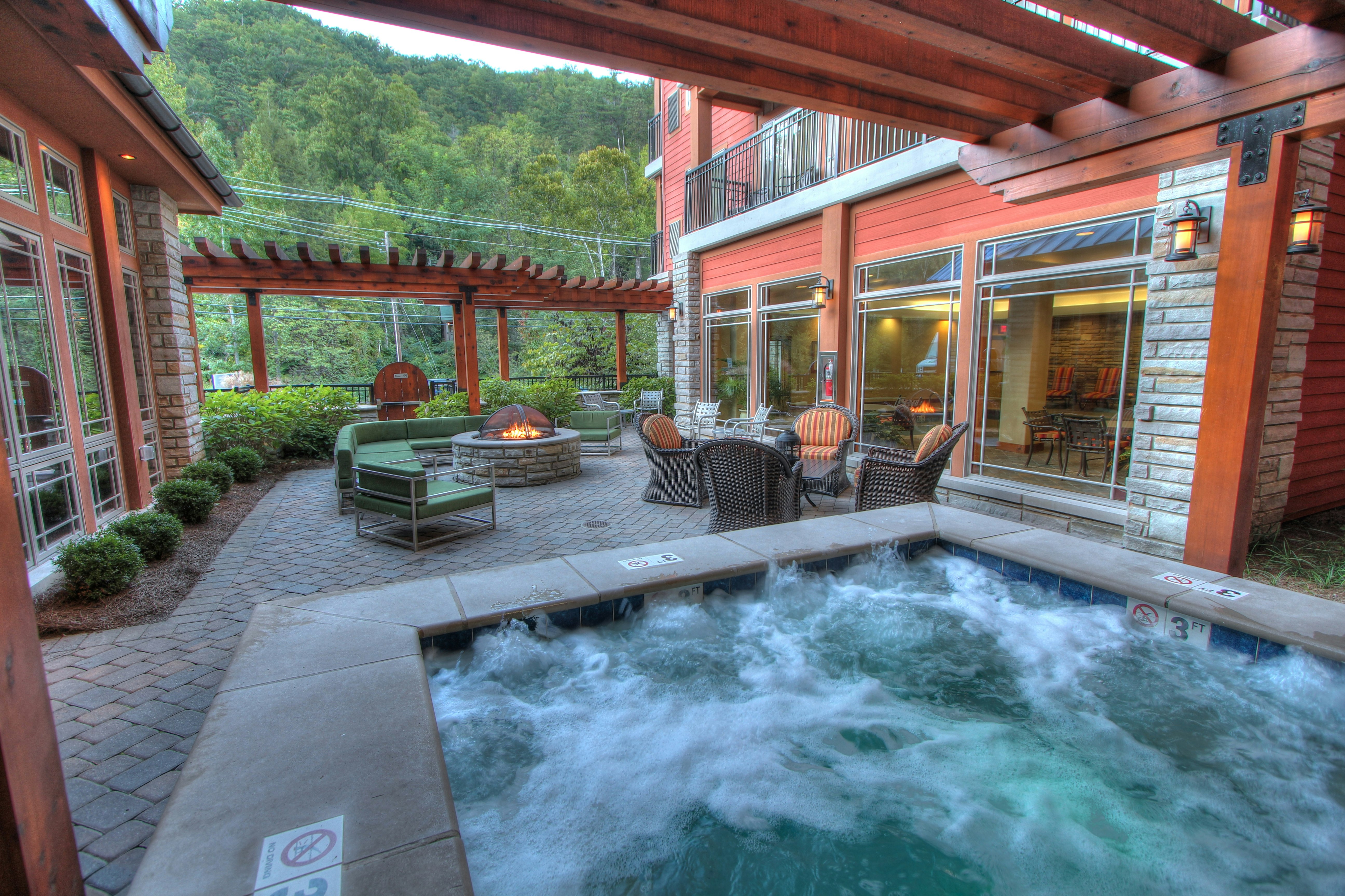 Hilton Garden Inn Gatlinburg 32/70