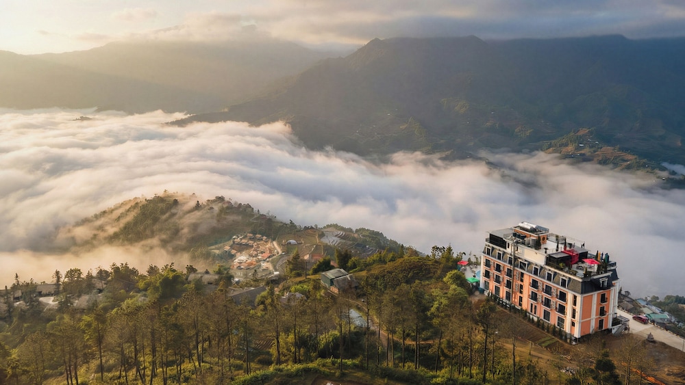 DeLaMont Sapa Hotel - Hill Serenity Retreat 46/50