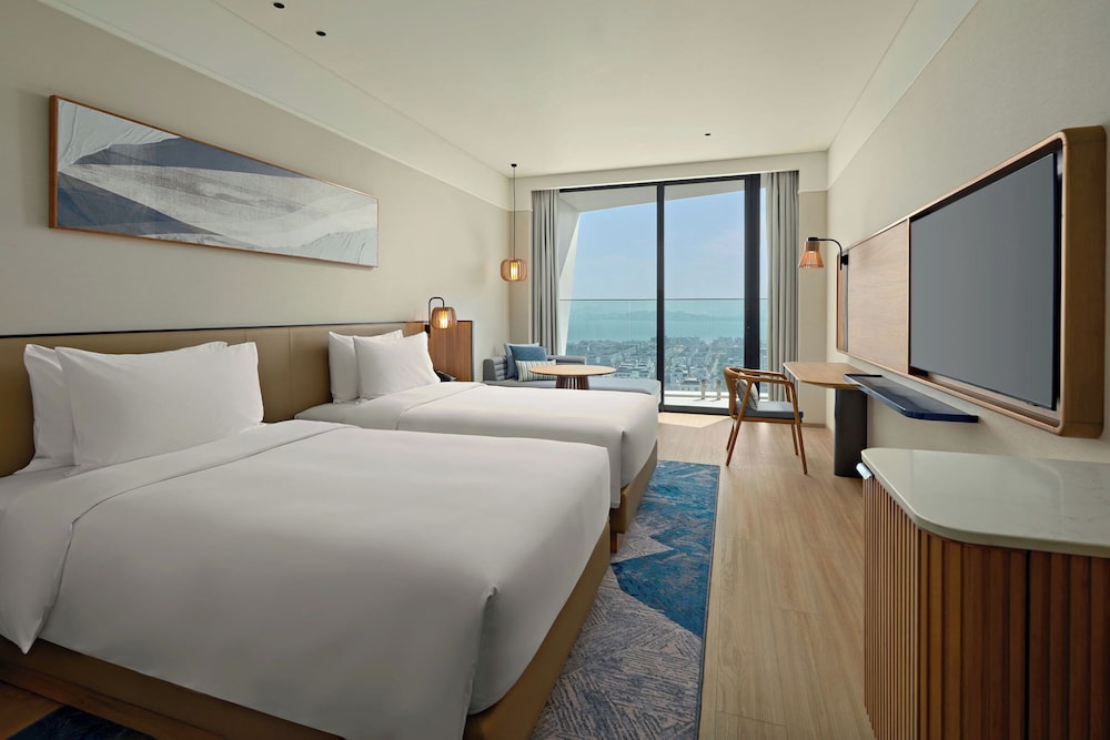 Hyatt Place Ha Long Bay, Bai Chay 14/50