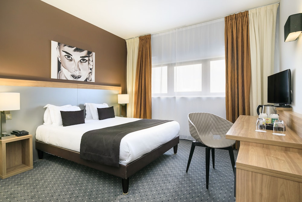 7 HOTEL AND FITNESS 16/72