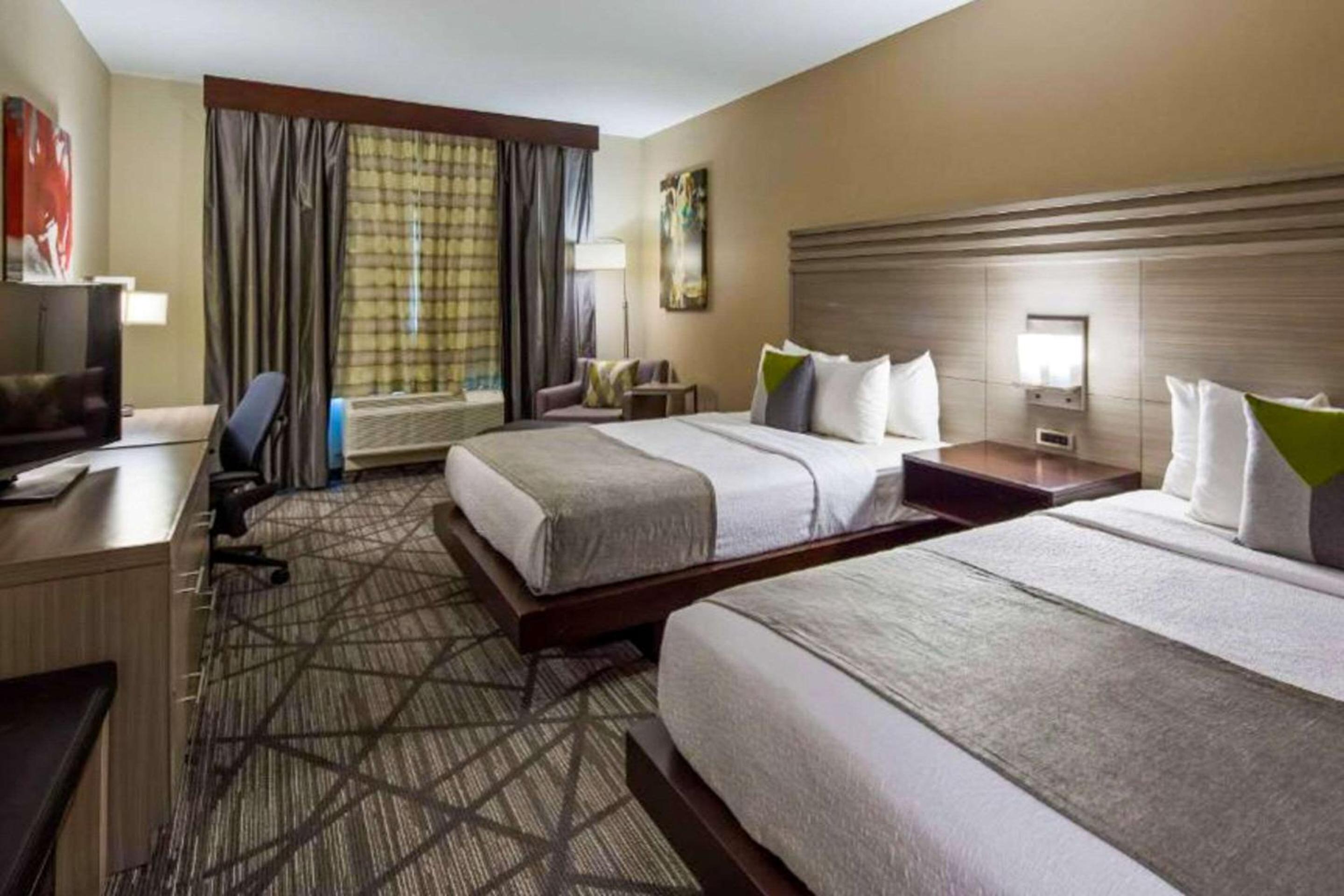 ROOM, 2 QUEEN BEDS