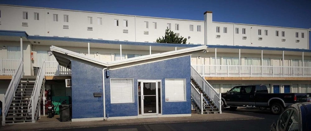 Cabana Motel 4/34