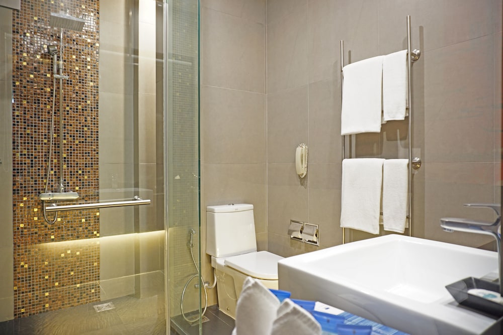 PARK PLAZA BANGKOK(SOI 18) 19/75