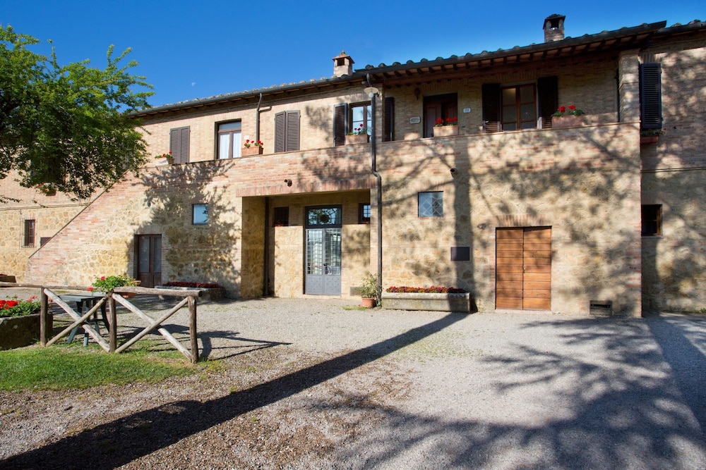 Agriturismo San Galgano 47/50