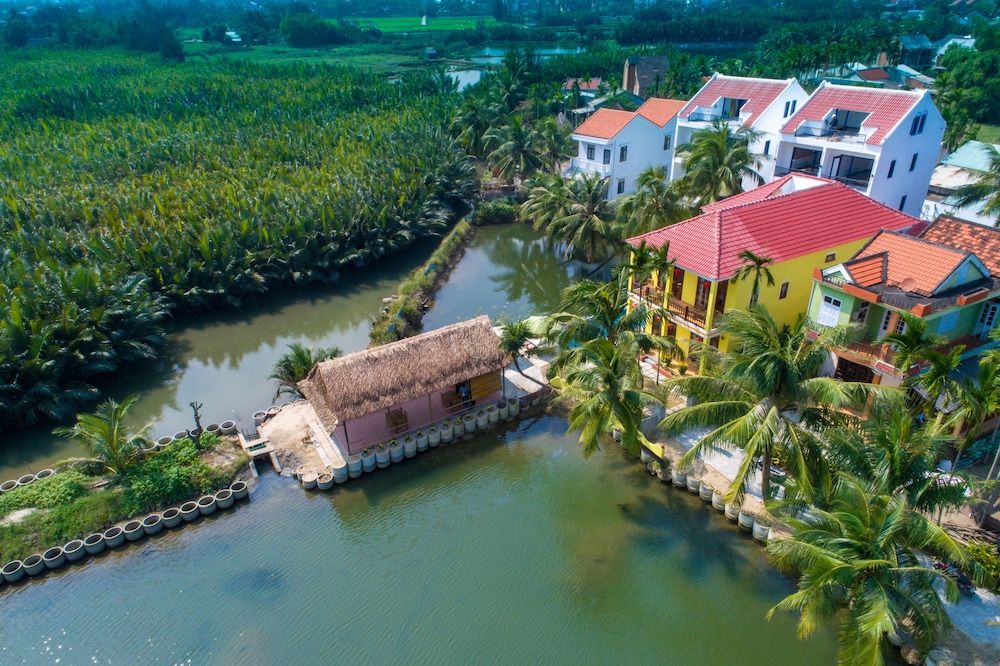 Ferry Homestay 33/50