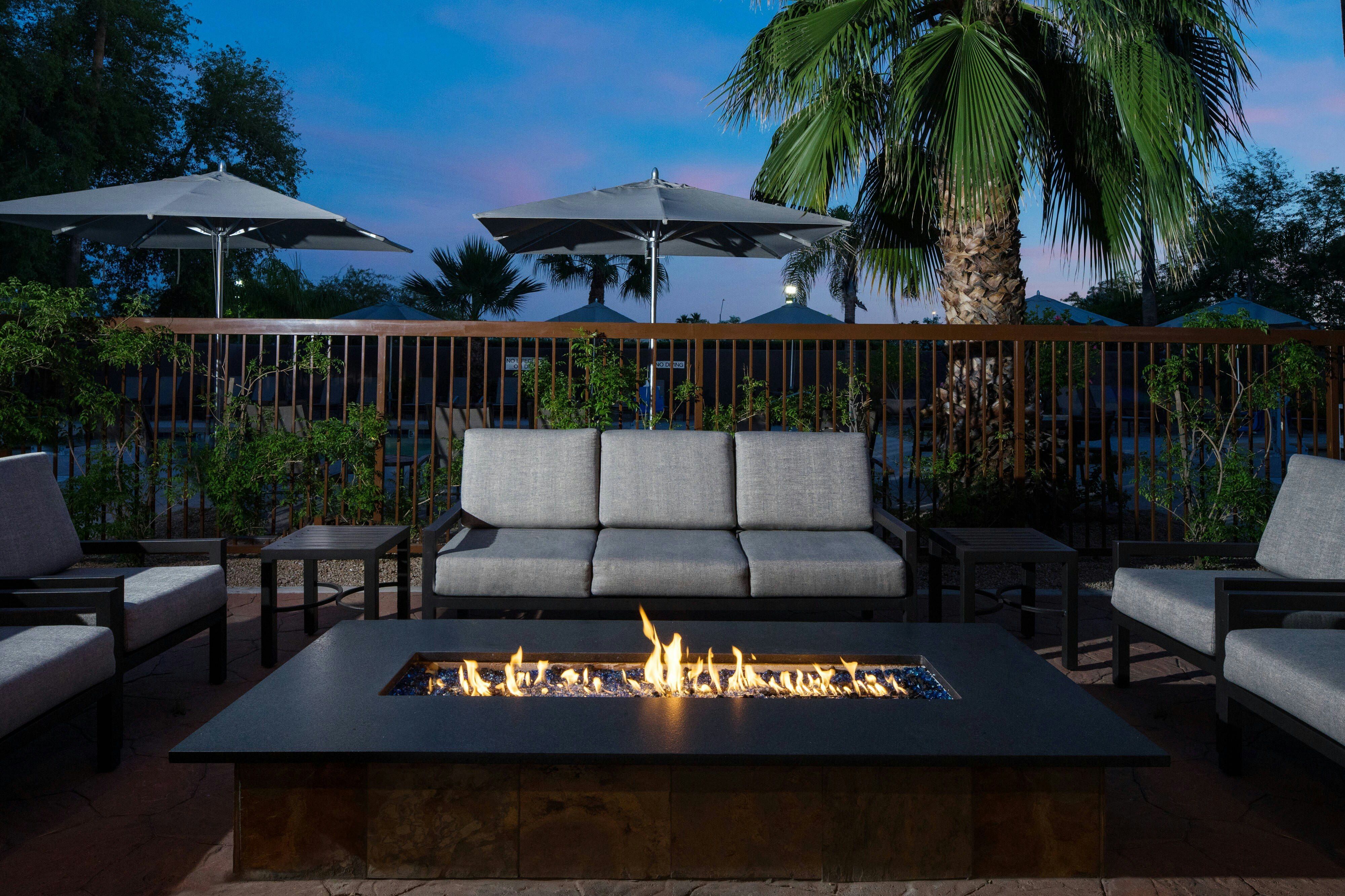 Courtyard Scottsdale North 2/49