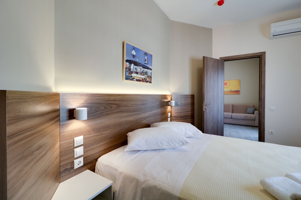 Athens Comfort Suites and Apartments 10/34