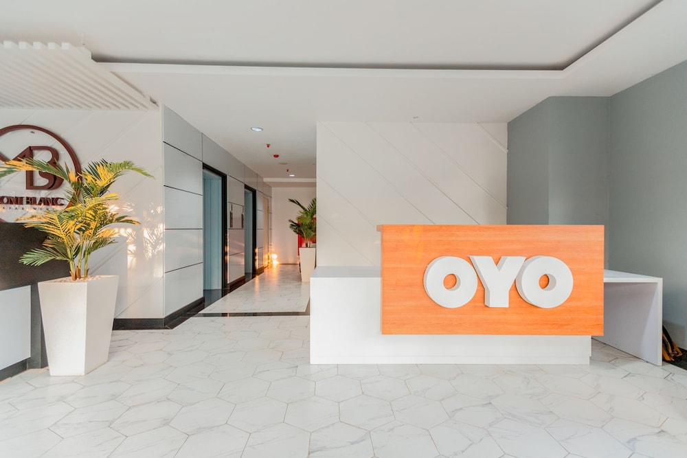 OYO Flagship 750 Mont Blanc 7/41