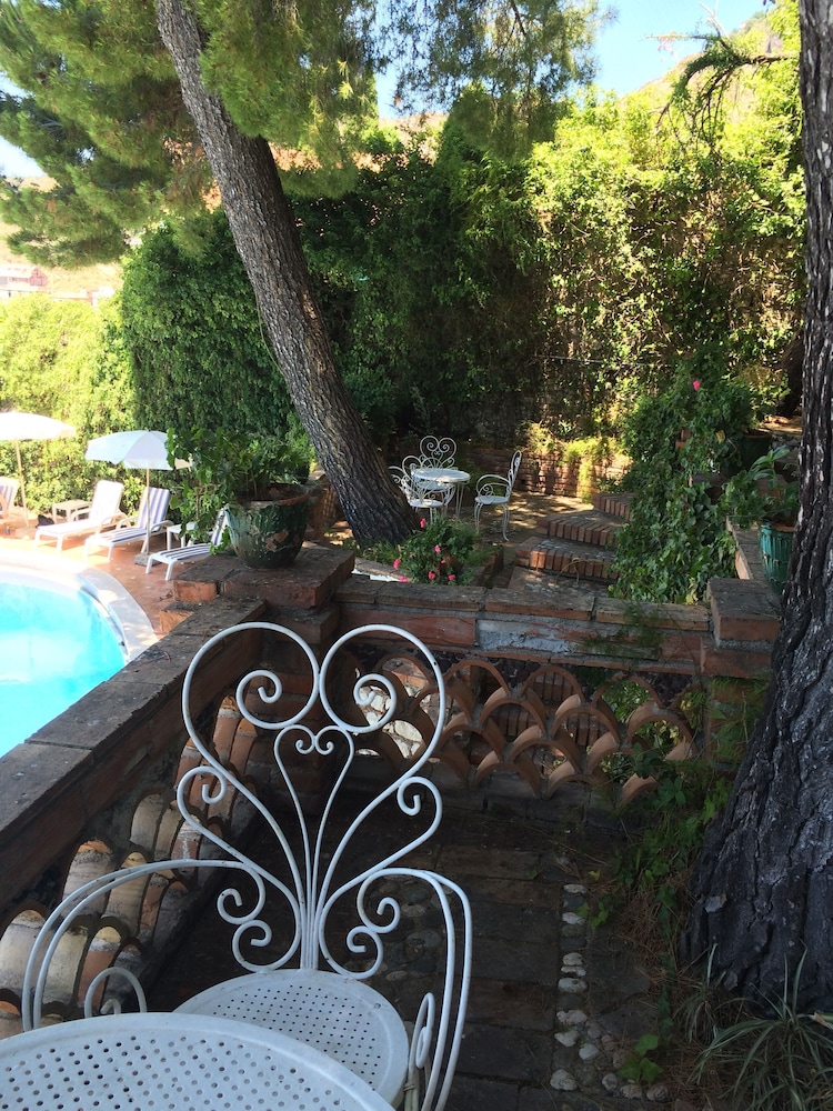 Mediterranee Hotel photo2