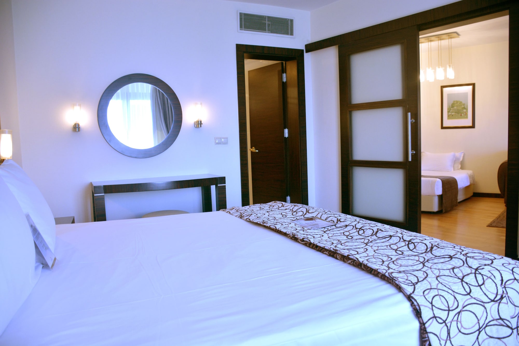 FAMILY SUITE