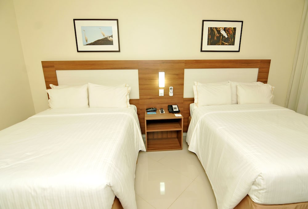 Holiday Inn Express Belem Ananindeua 24/77