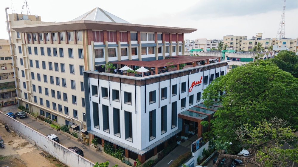 Grand Kakinada by GRT Hotels 3/57
