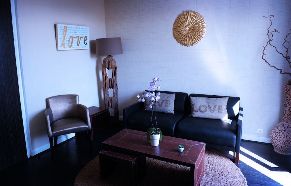 La Villa Cap D Antibes 55/77