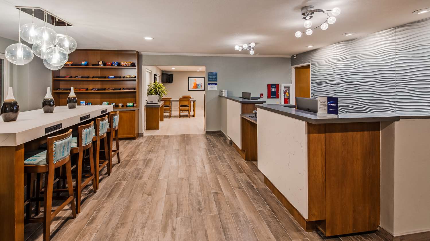 Best Western Dewitt 7/42