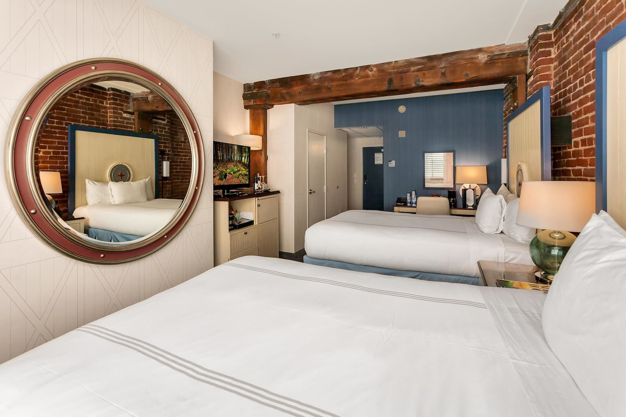 ROOM, 2 QUEEN BEDS, CITY VIEW