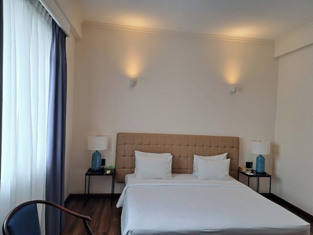 Liberty 2 Hotel 27/62