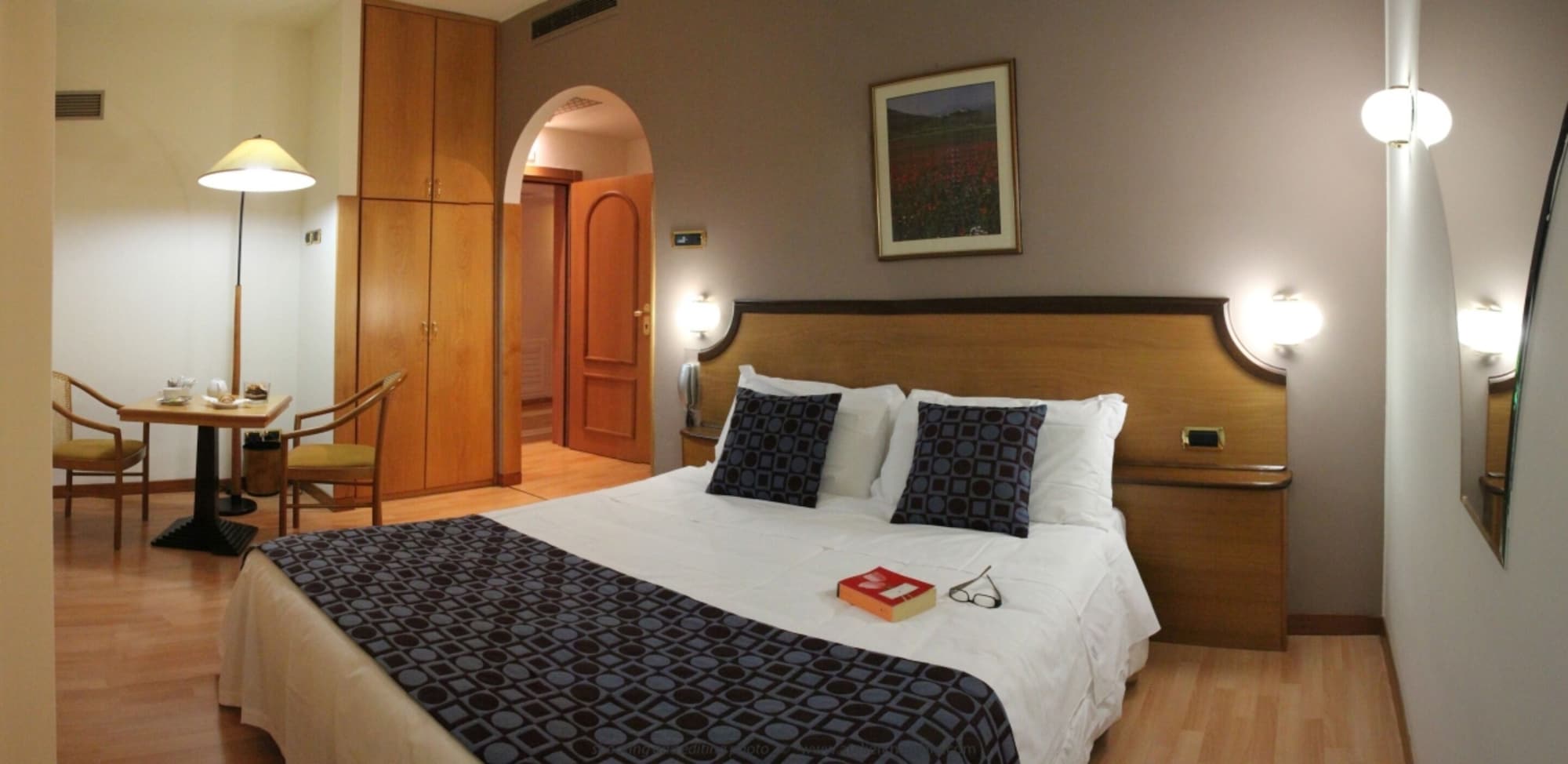 CLASSIC, DOUBLE BED