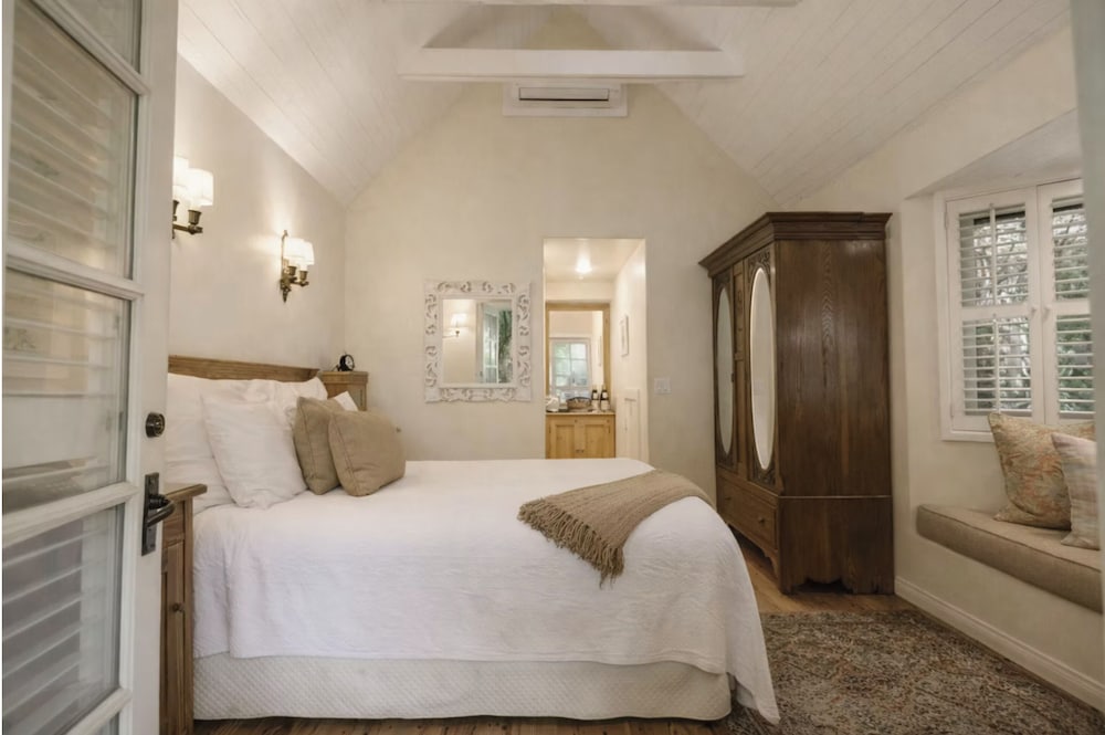 Simpson House Inn 18/50