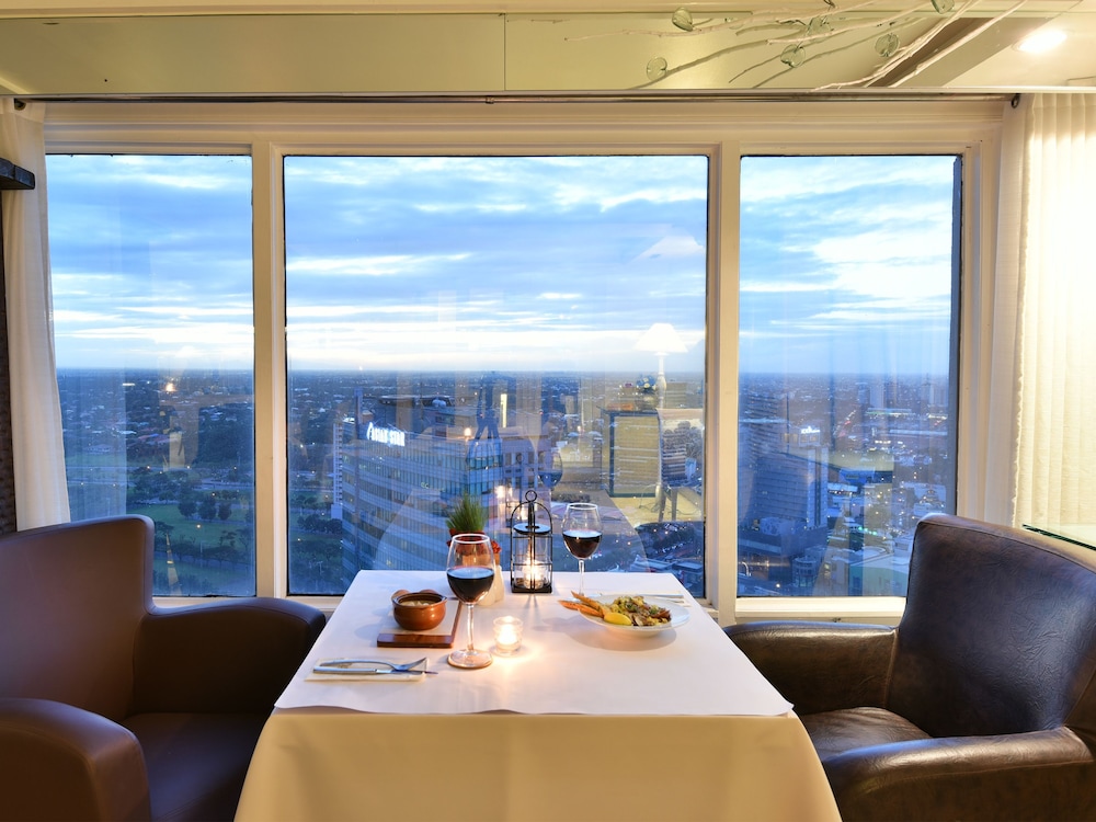 Vivere Suites 33/62