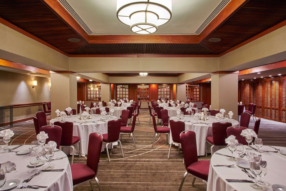 Hyatt Regency Lexington 14/30