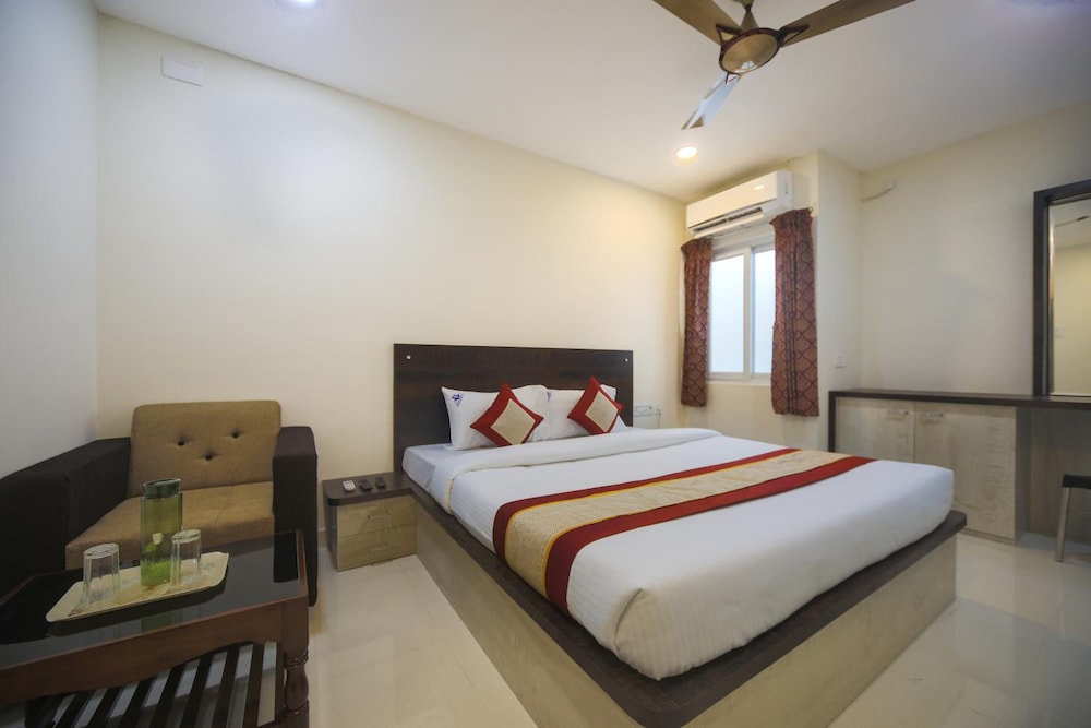 Balaji Residency 19/51