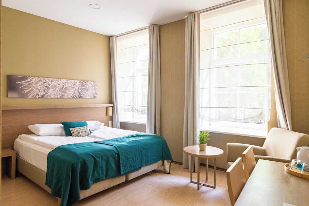 CLASSIC, SUPERIOR, DOUBLE BED