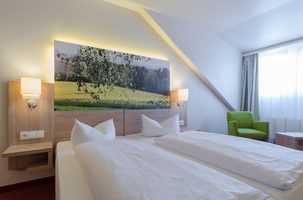 Garden Hotel 6/40