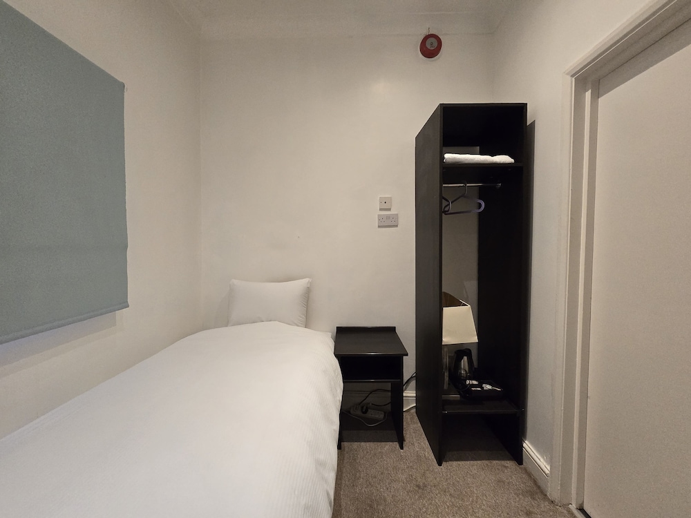 London Shelton Hotel, Finsbury Park 41/51