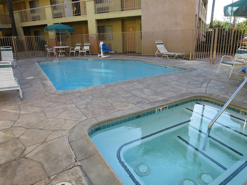 Country Inn 10/64