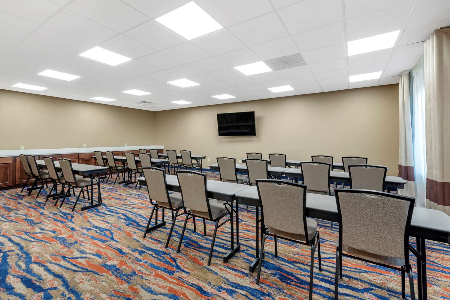 Comfort Suites Dry Ridge 15/20