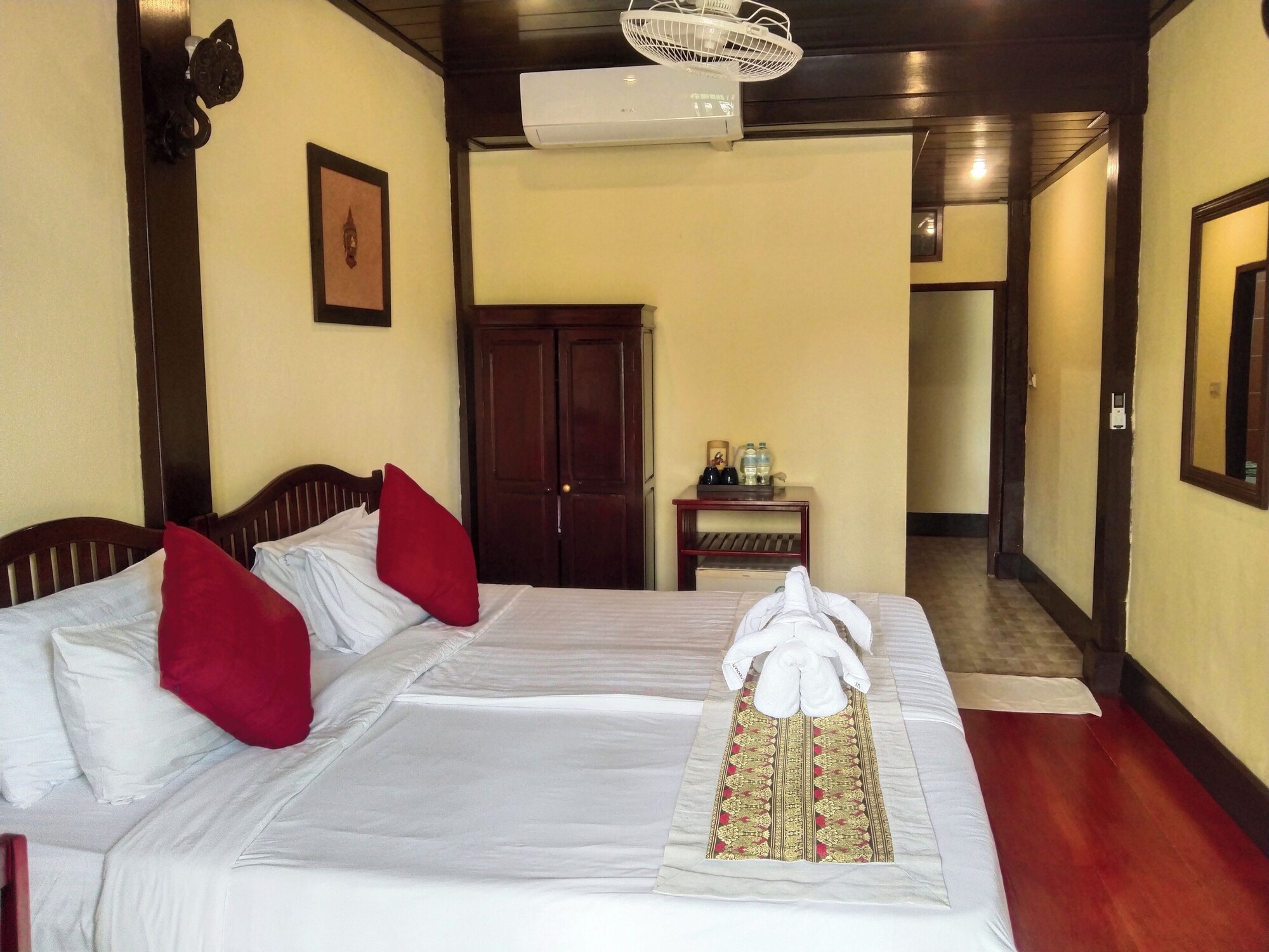 SUPERIOR, DOUBLE BED