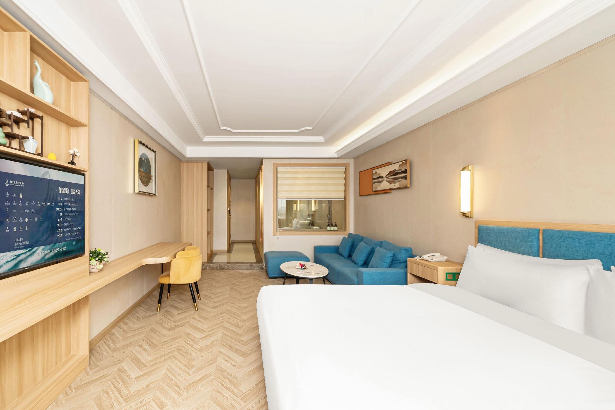 Vienna Hotel (Shanghai Jing'an Gaoping Road) 19/44