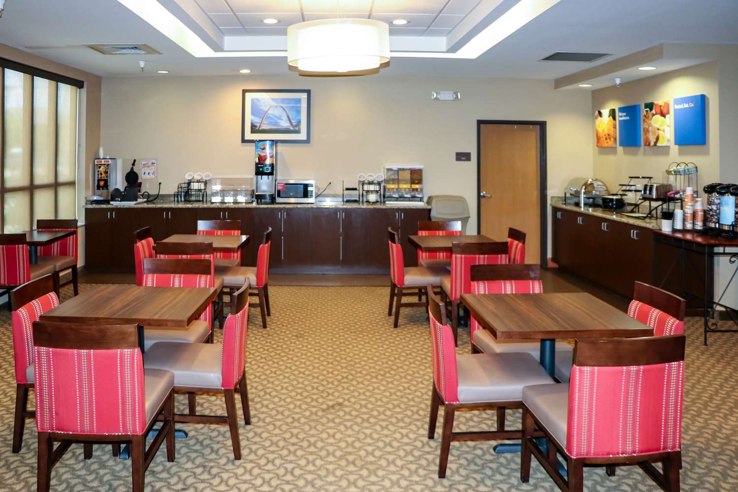 Comfort Inn and Suites Sikeston I-55 37/47