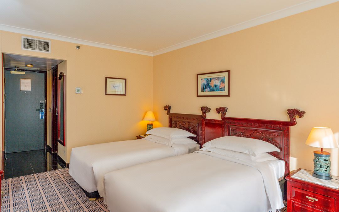 Deluxe, Twin Beds