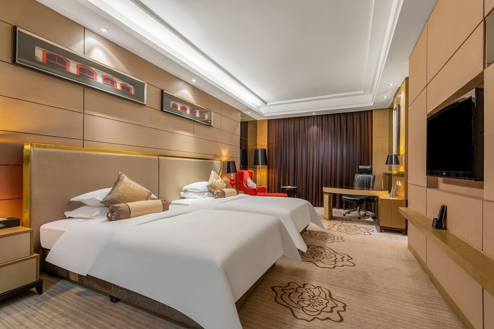 Easeland Hotel 15/42