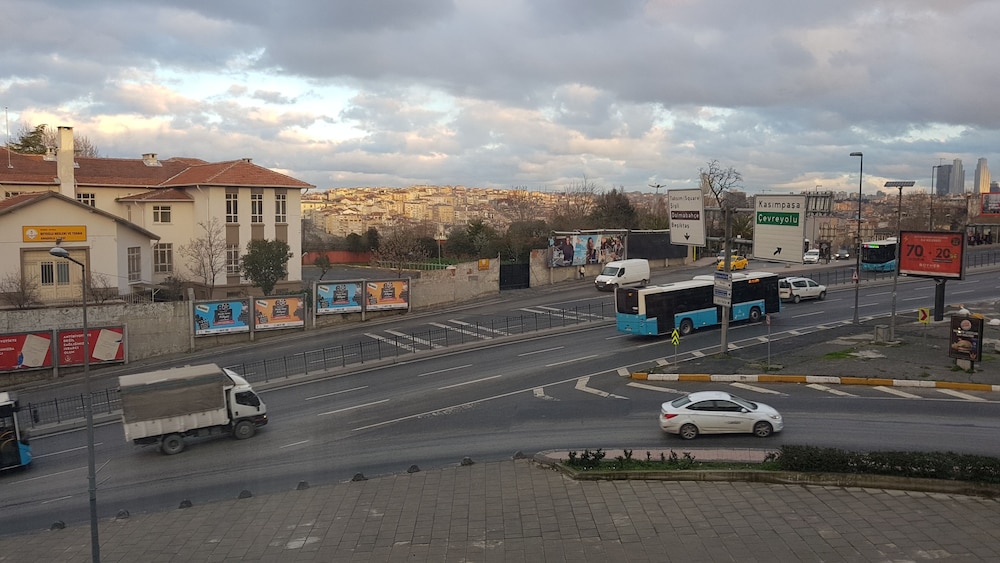 Pera Life Hotel 41/51