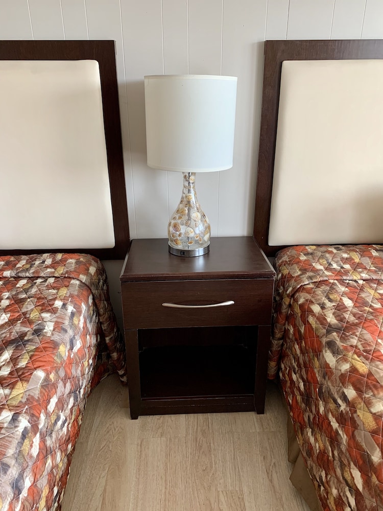Cabana Motel photo4