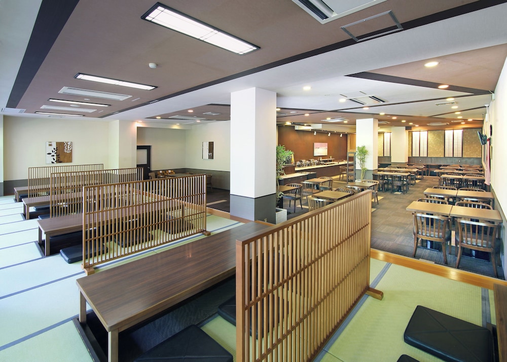 Route Inn Grantia Wakamiya 52/61