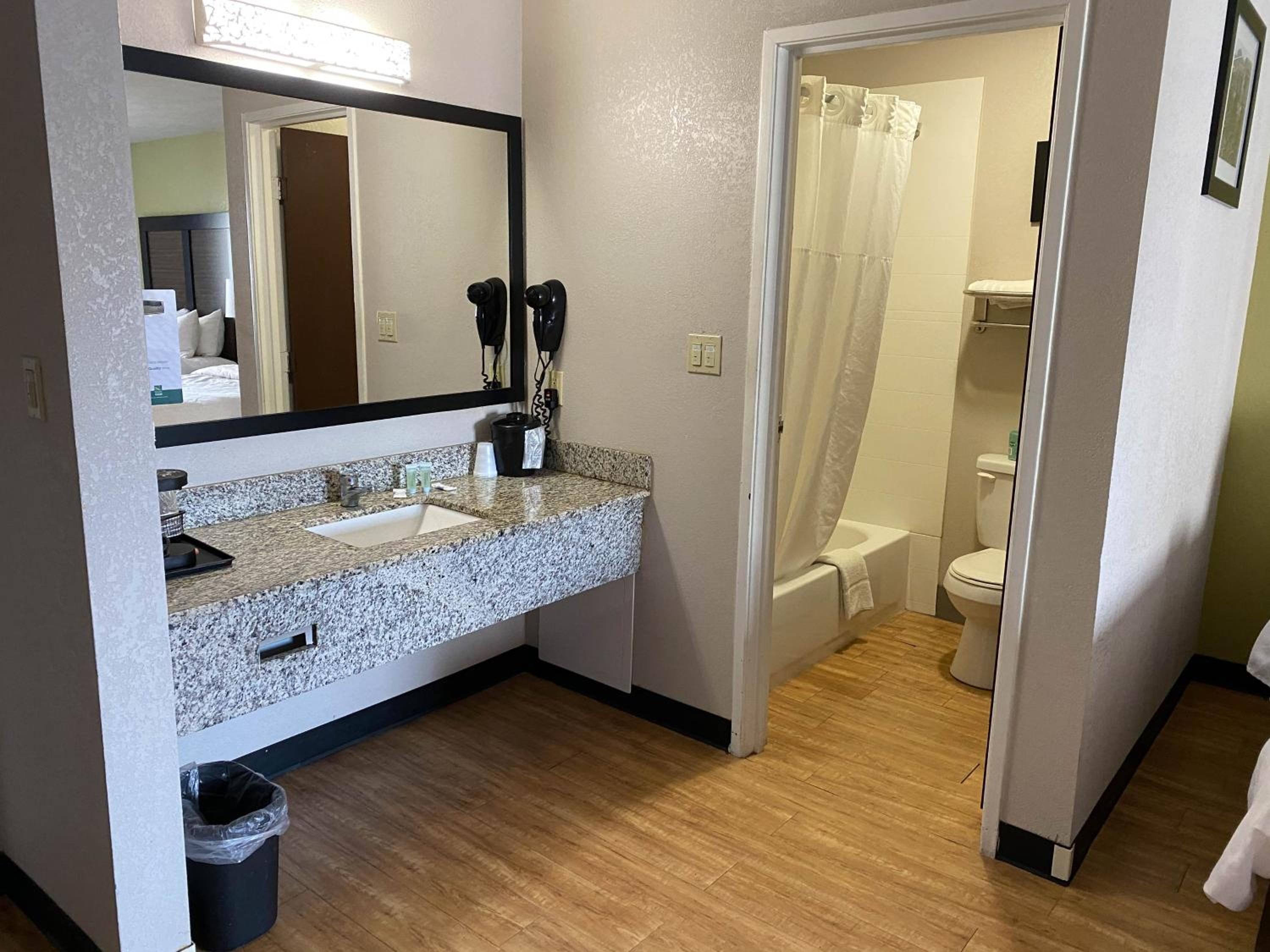 غرفة بسريرين كوين، Motel6 Lancaster, PA 4/4