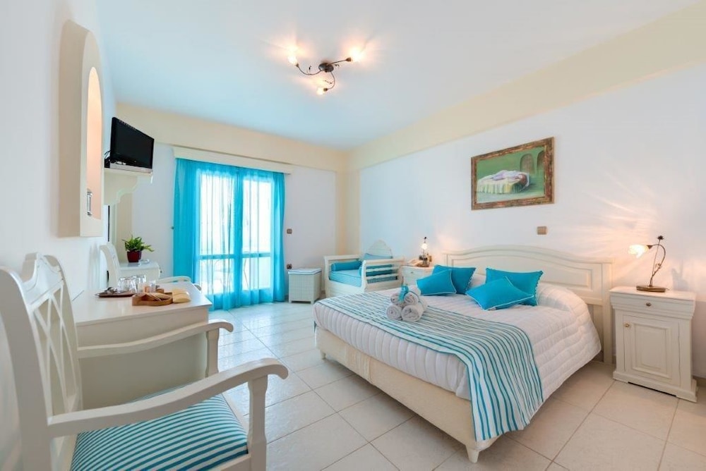 Ellinon Thea Boutique Hotel 8/72