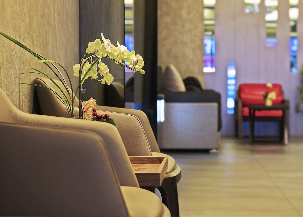 Lobby at Beauty Hotels Taipei - Hotel B7, TAIPEI