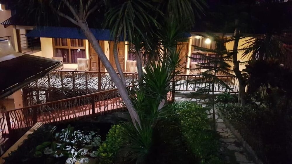 Centro Bajo Hotel 38/50