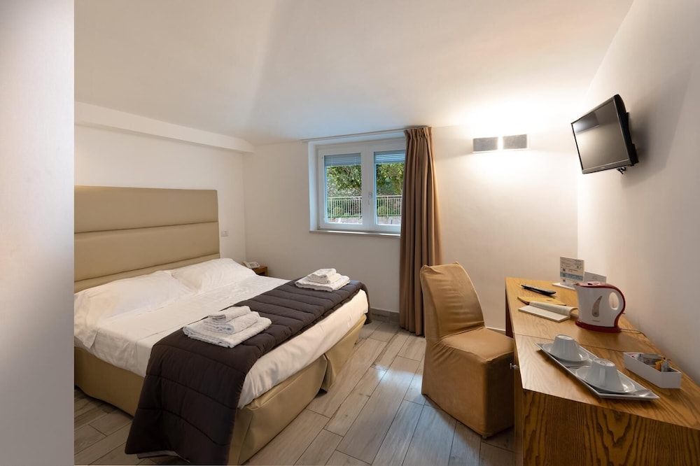 Relais Manfredi 15/74