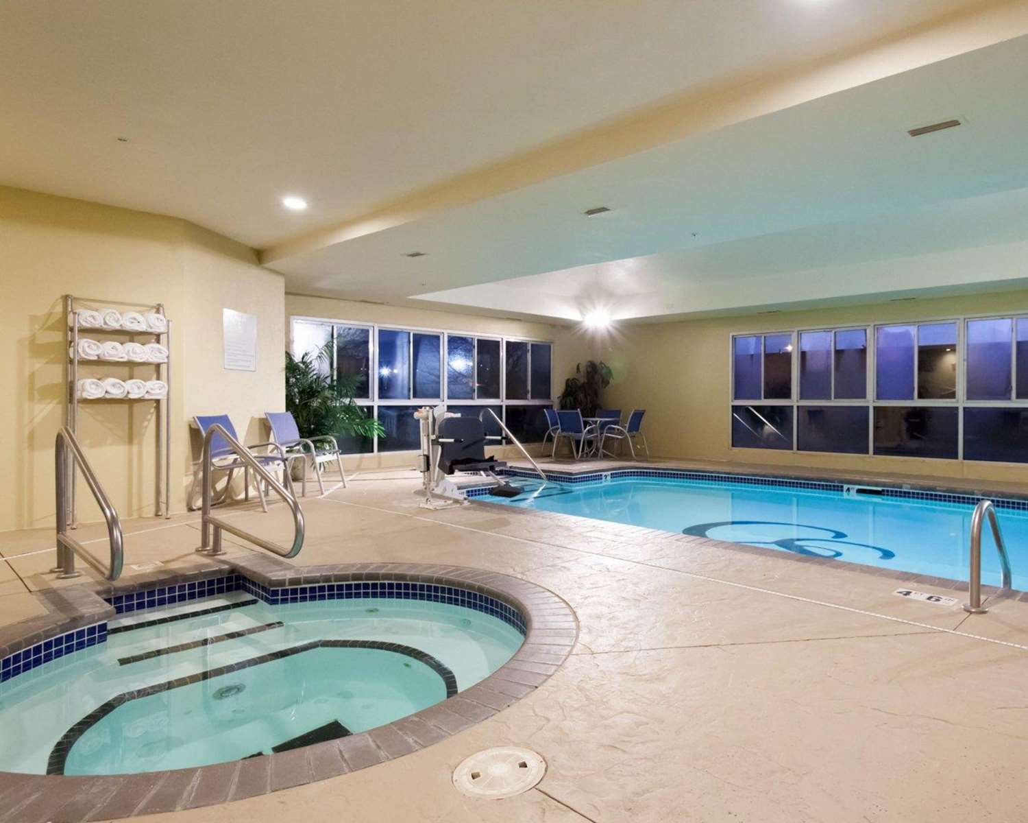 swimming pool spa