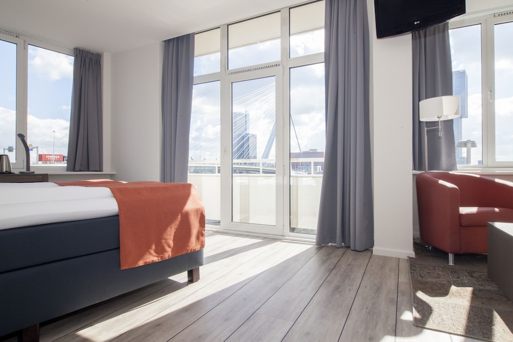 Thon Hotel Rotterdam 16/79